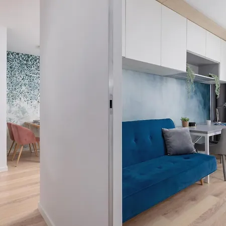 Vetulaniego With Air Conditioning & Parking By Renters Prestige Apartamento *