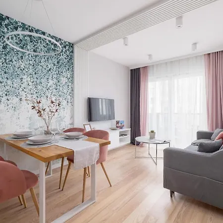Vetulaniego With Air Conditioning & Parking By Renters Prestige Apartamento *